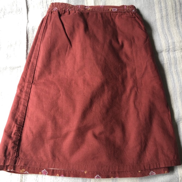 Red Duck corduroy skirt - Picture 8 of 10